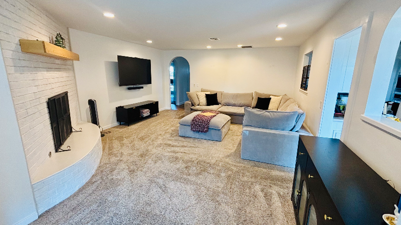 8705 Lakeaire Dr - Photo 5 of 27
