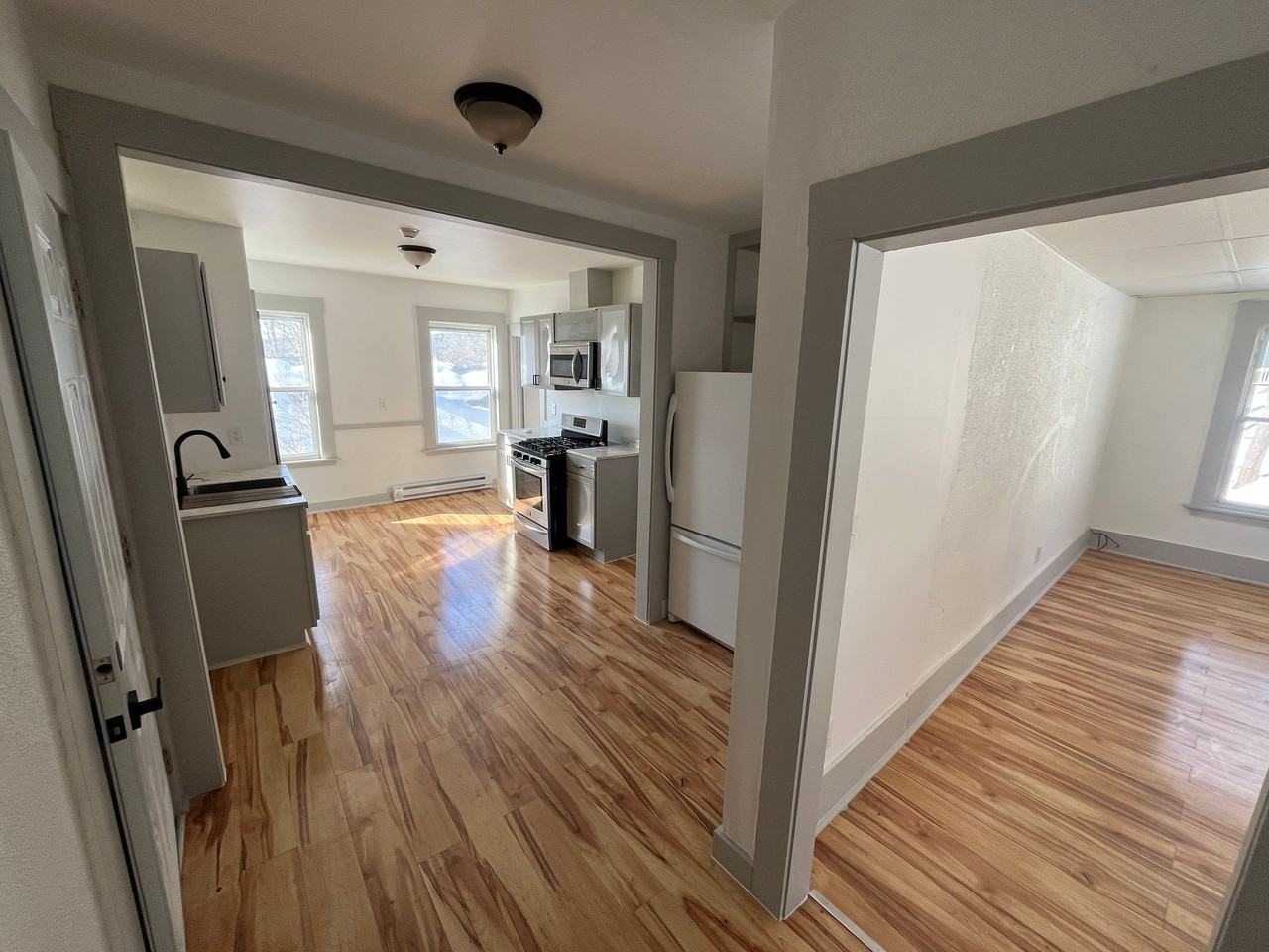 40 Garnet St #3 - Photo 6 of 18