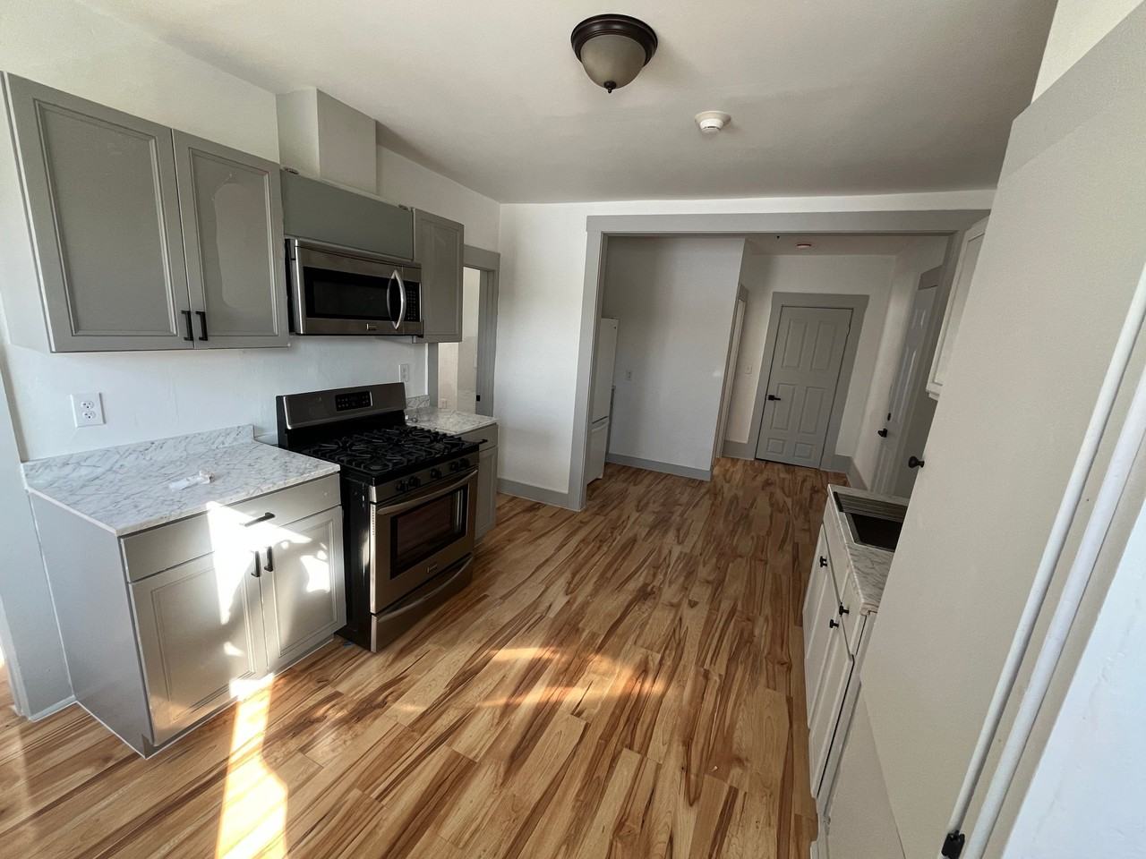 40 Garnet St #3 - Photo 7 of 18