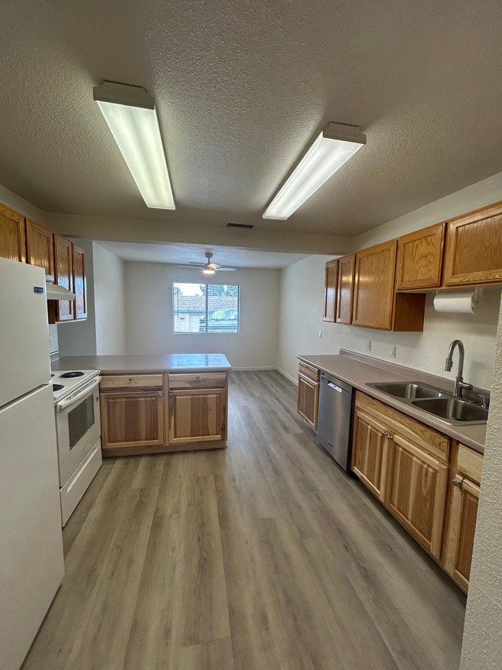 400 Bent River Rd - Photo 3 of 17