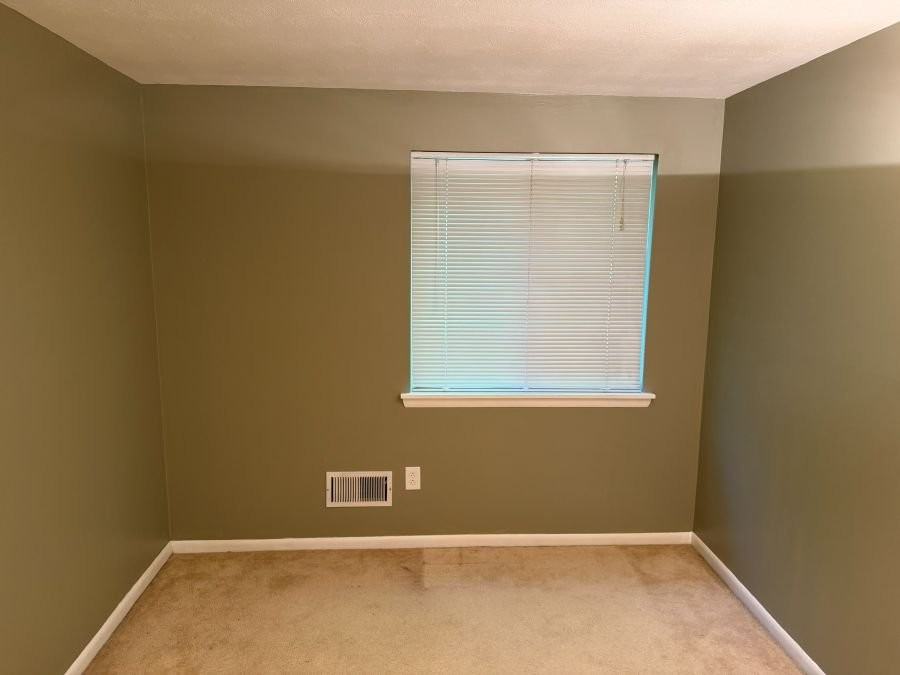 148 Penn Ln - Photo 5 of 12