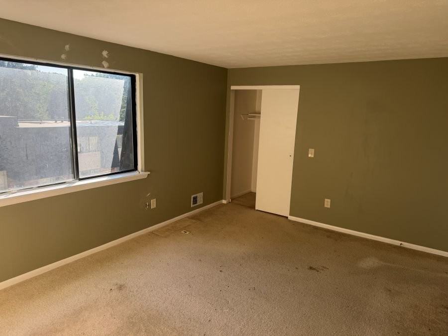 148 Penn Ln - Photo 7 of 12