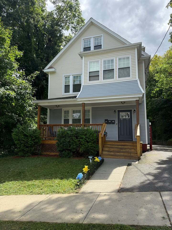 42 Fairfield St #3