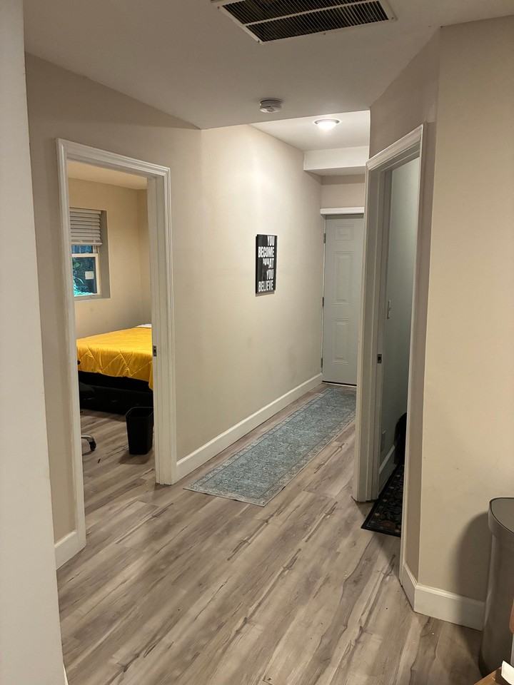 1034 Ira St Sw - Photo 3 of 14