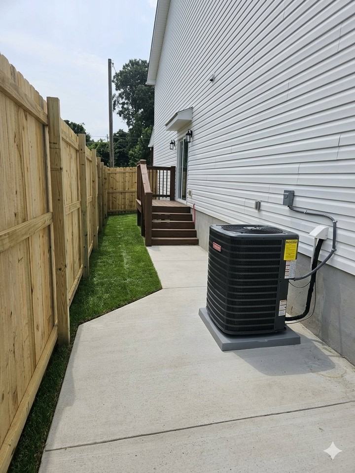 2375 Washington St #A - Photo 6 of 18