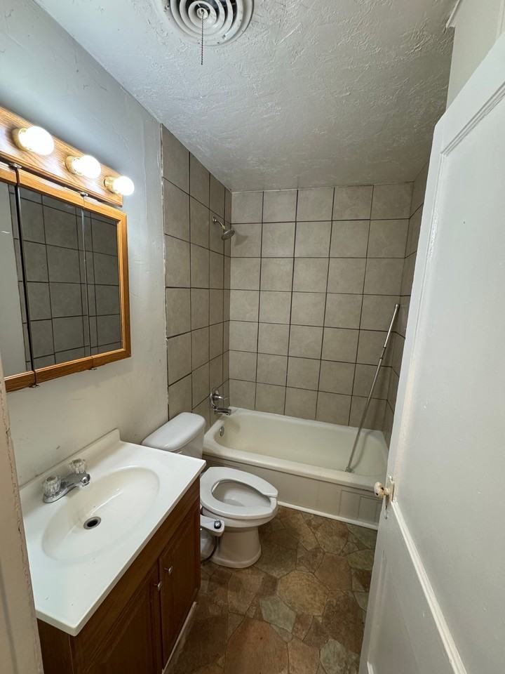 3600 S Tyler St - Photo 6 of 14