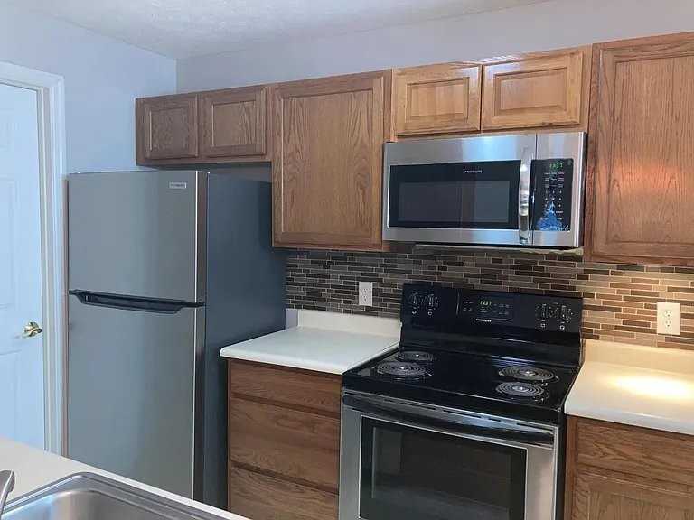 7594 Shawnee Ln - Photo 4 of 14