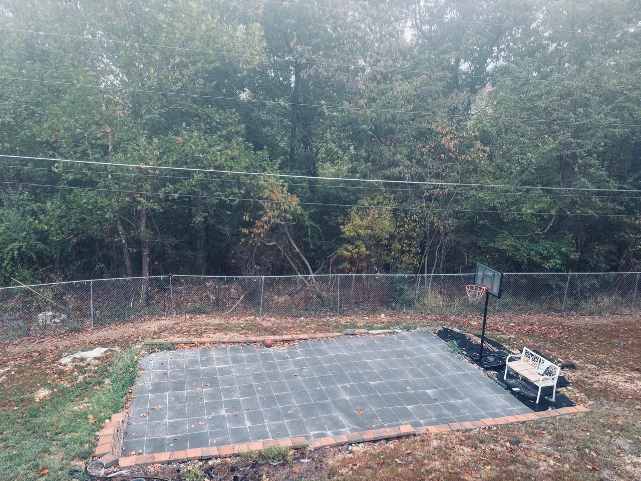 24370 Trolley Ln - Photo 4 of 10