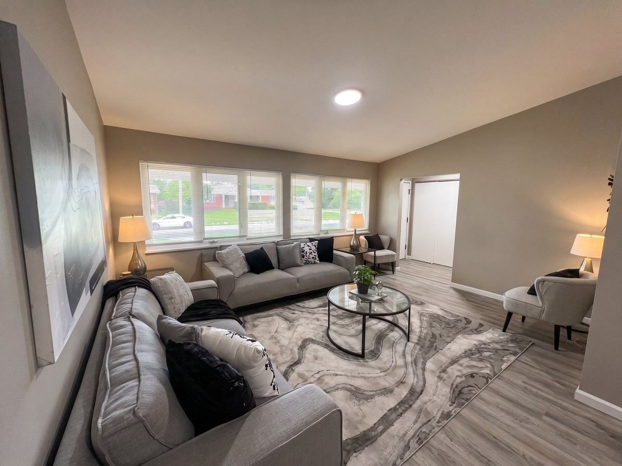 3145 Parker Rd - Photo 4 of 20