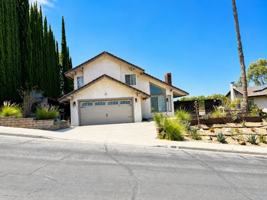 featured image of 1439 Calle Linda