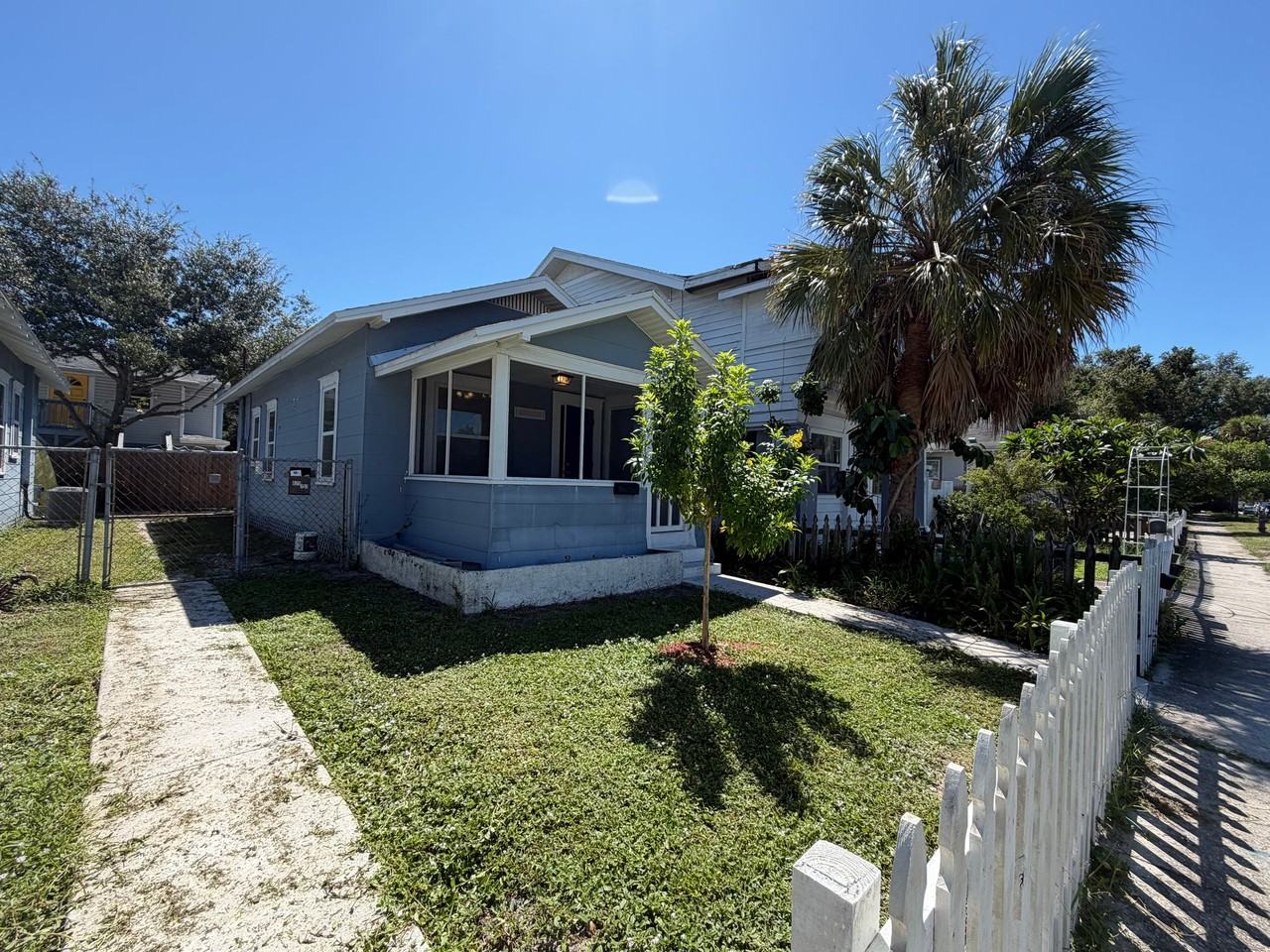 823 14th St N - Photo 2 of 20