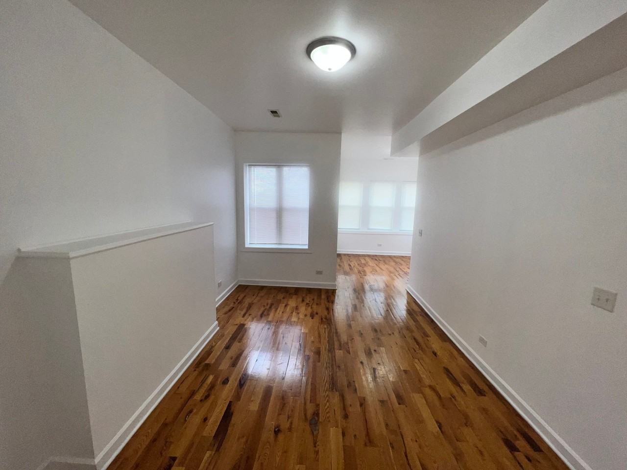 3911 W 14th St #3 - Photo 3 of 18