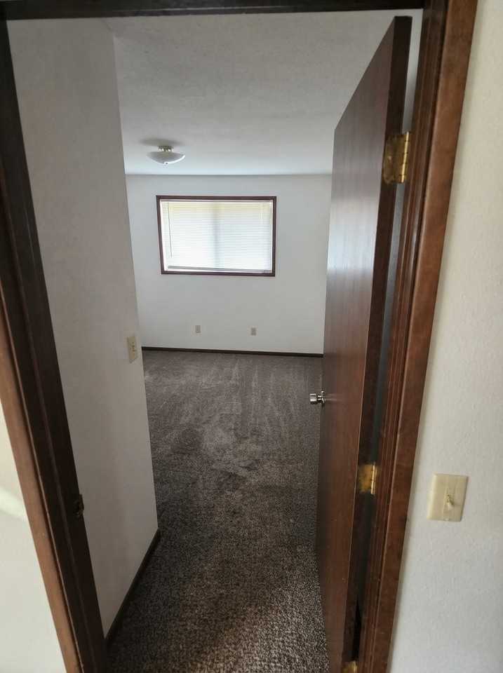 230 Sw Maple St #220A - Photo 5 of 11