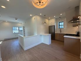 5016 N Lawndale Ave #2R - Photo 1 of 1