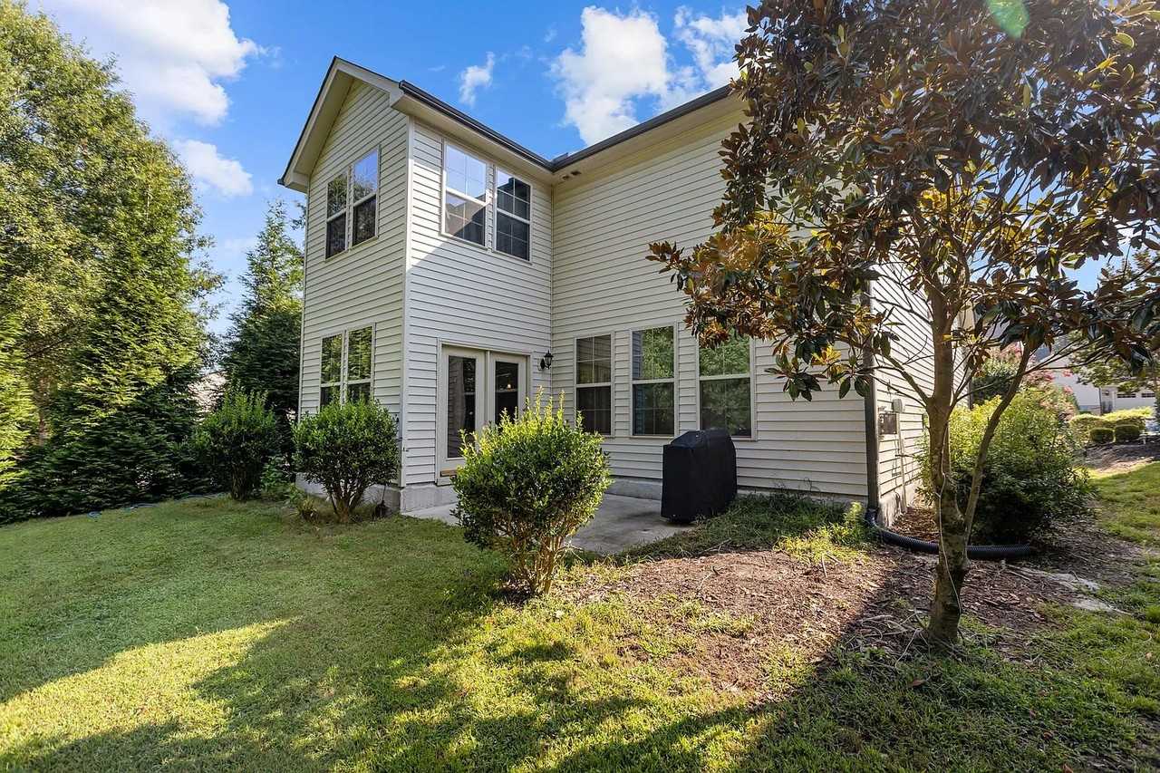 2304 Everstone Rd - Photo 3 of 18
