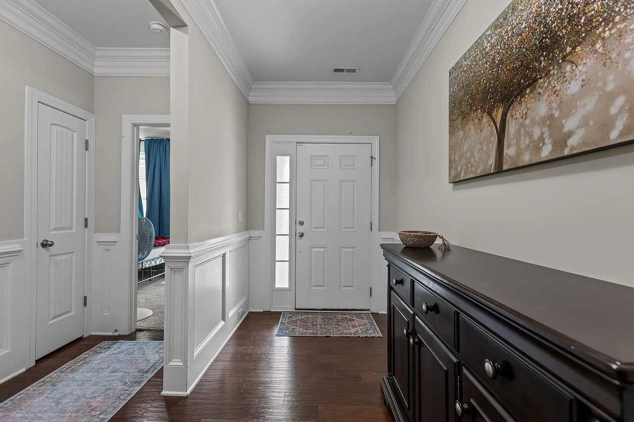 2304 Everstone Rd - Photo 5 of 18