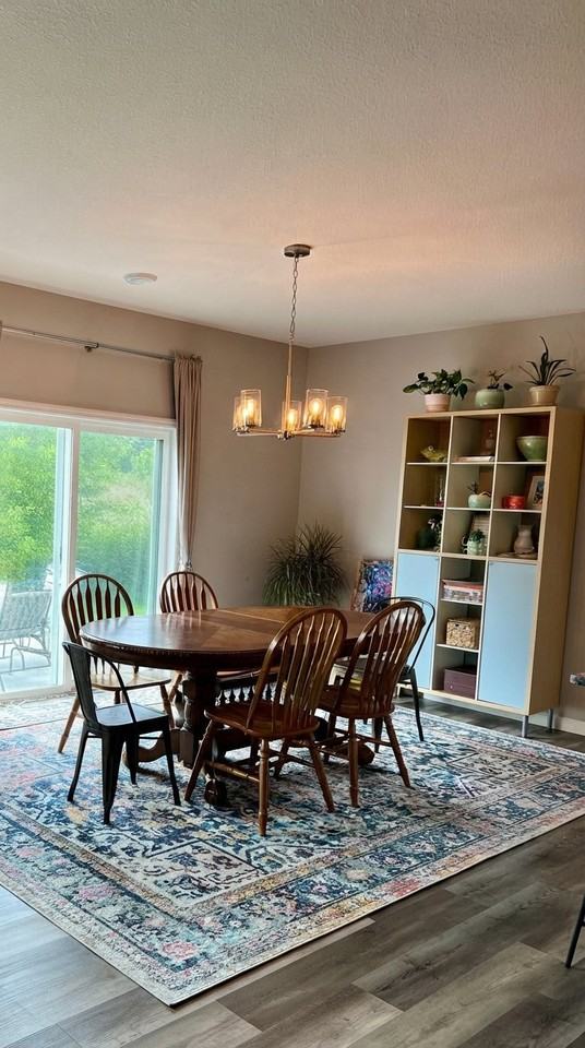 2452 Greenbriar Ln - Photo 5 of 16