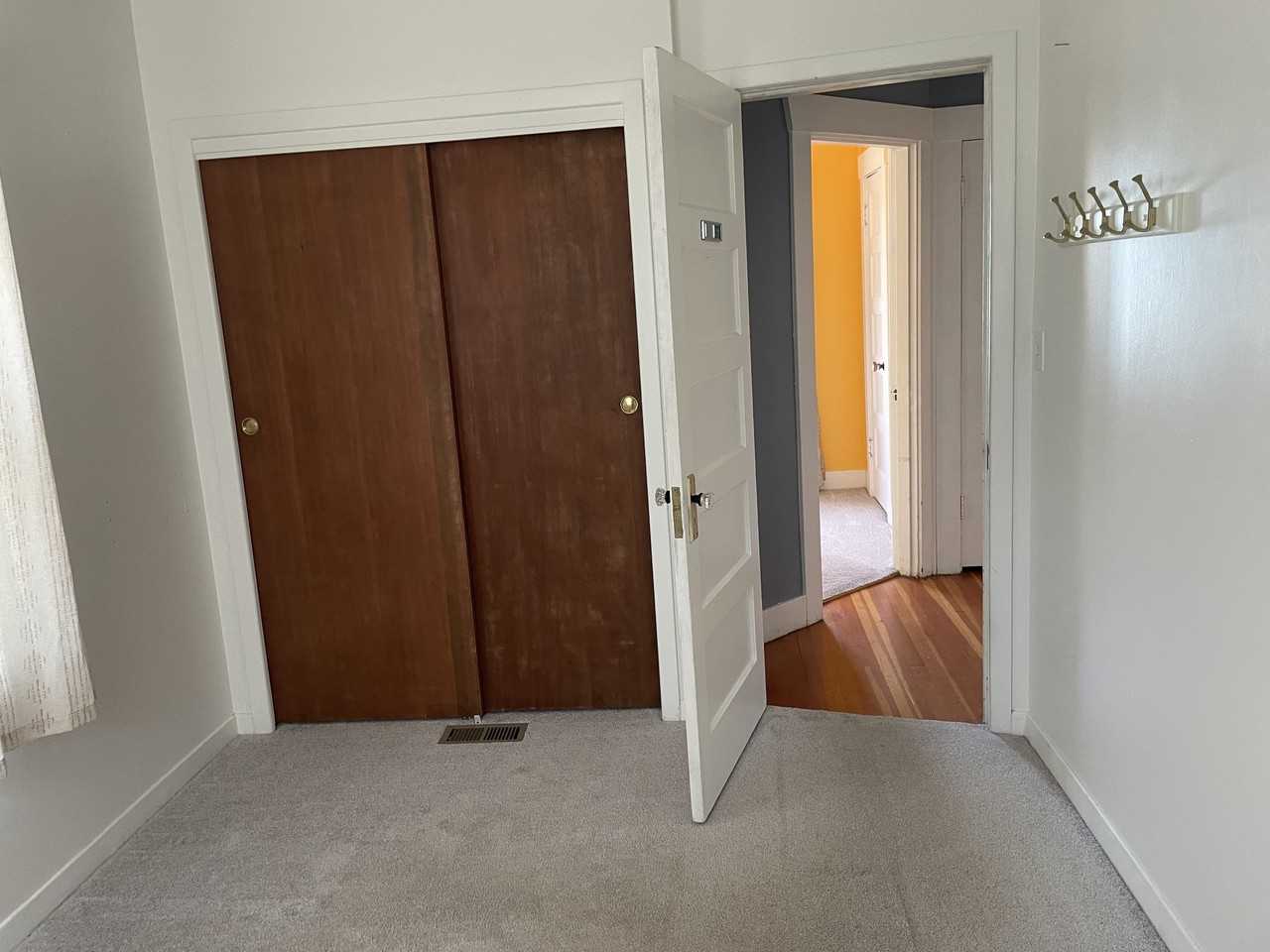 3331 N Farragut St - Photo 3 of 16