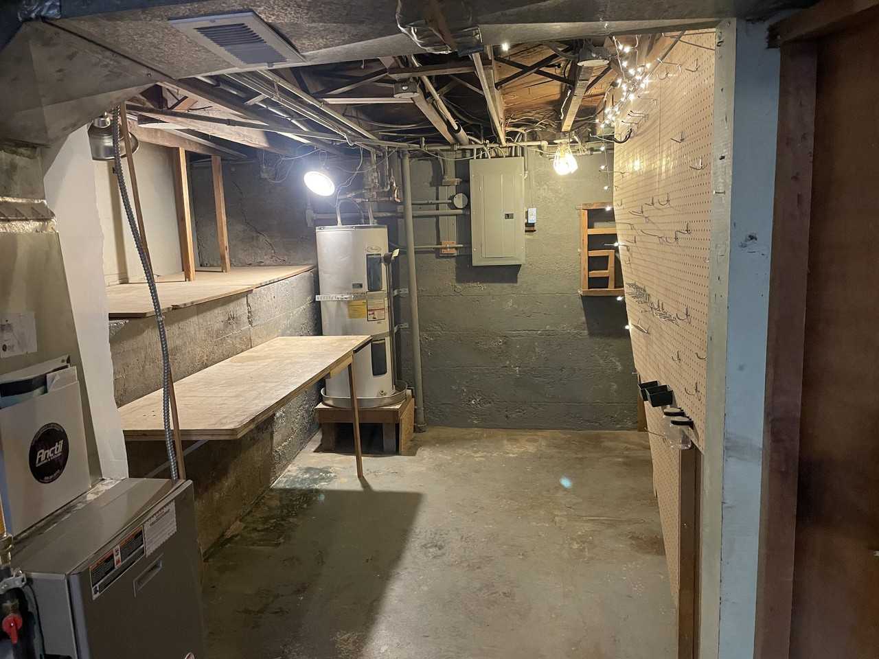 3331 N Farragut St - Photo 4 of 16