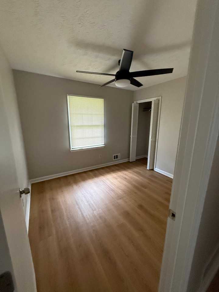 755 Navajo Trl - Photo 6 of 19