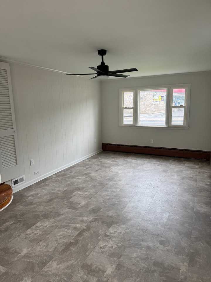 500 E Vine St - Photo 3 of 20