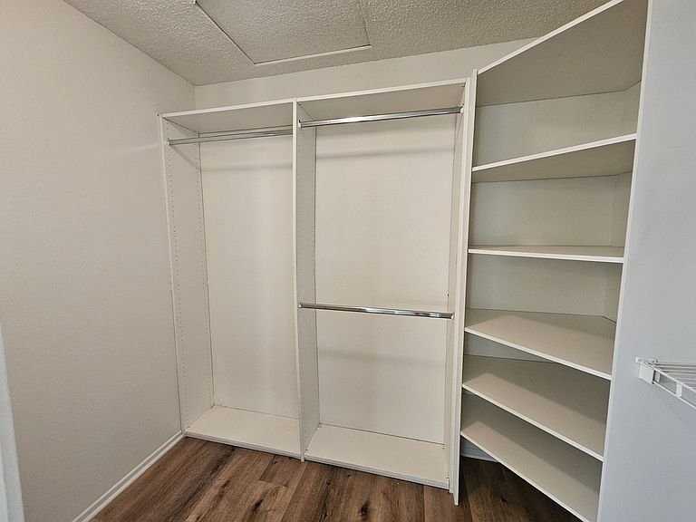 1280 Fawnridge Dr - Photo 3 of 20