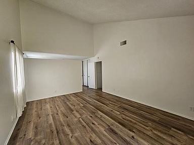 1280 Fawnridge Dr - Photo 4 of 20