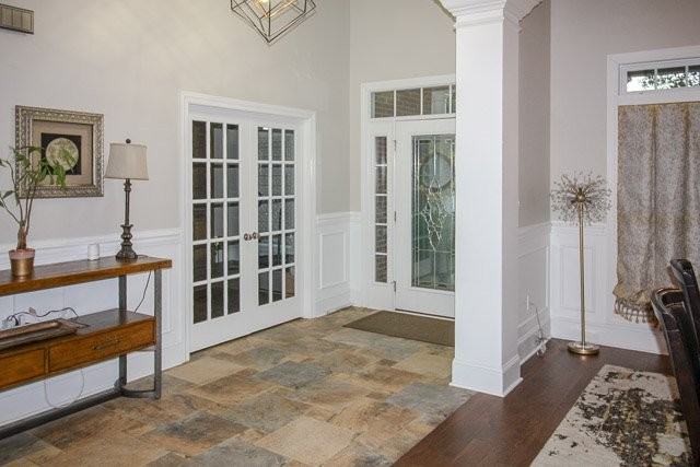 116 Mallard Cove Dr - Photo 2 of 28