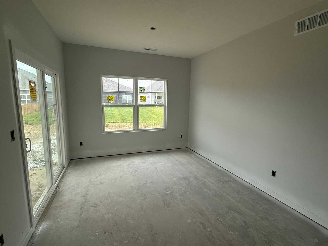 513 Claire Dr - Photo 3 of 6