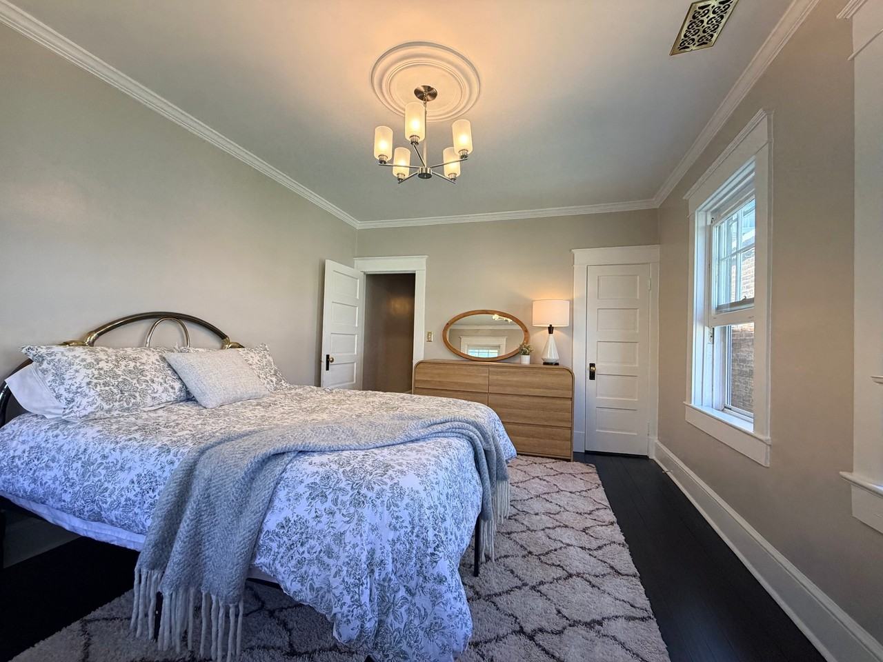 217 E Church St - Photo 3 of 5