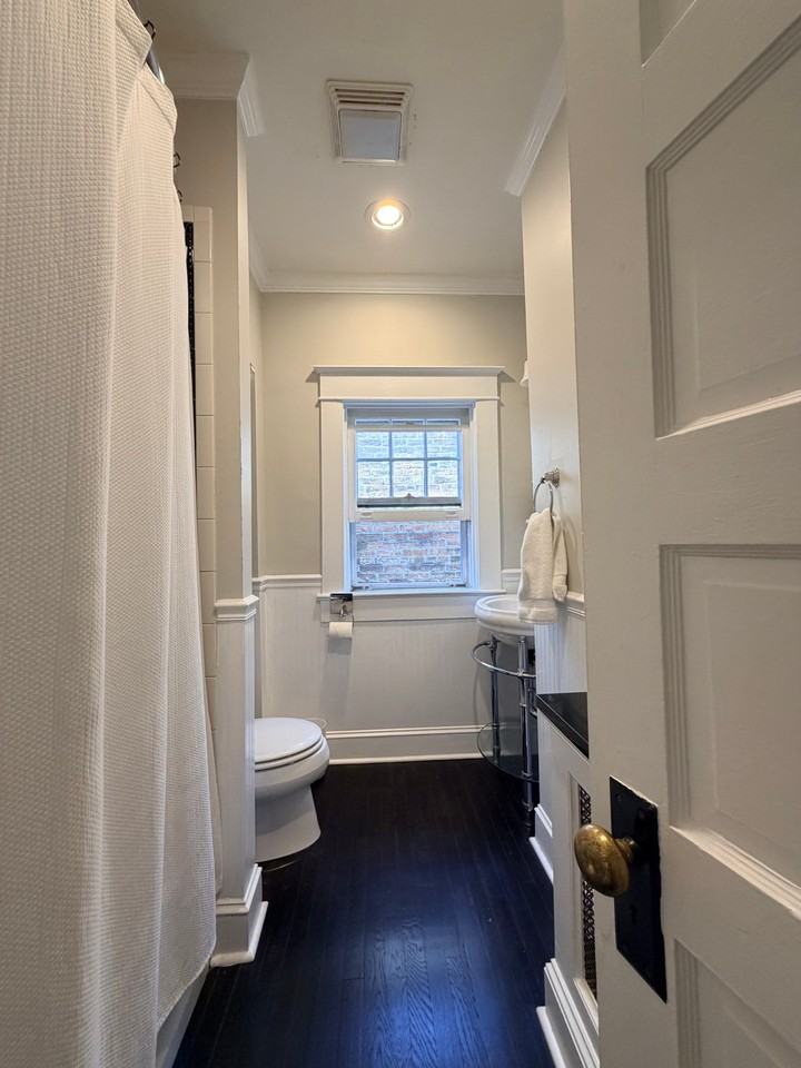 217 E Church St - Photo 4 of 5