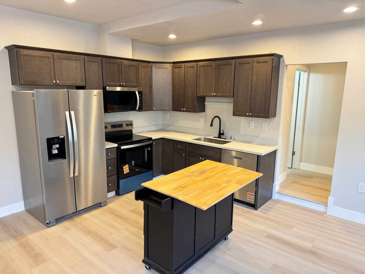 2636 Gaines Ct - Photo 3 of 8