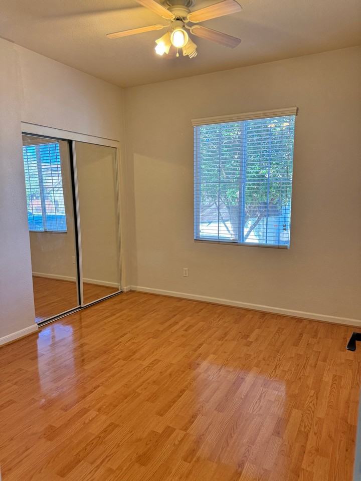 2636 Gaines Ct - Photo 6 of 8