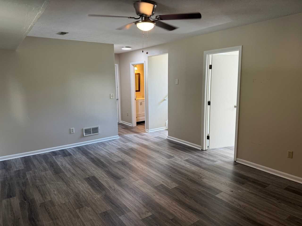 2649 Ridgecrest Ln - Photo 5 of 20