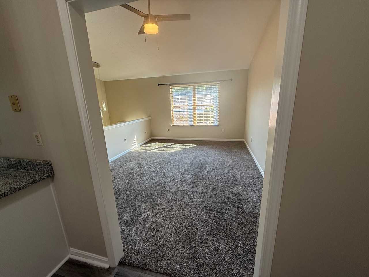 2649 Ridgecrest Ln - Photo 7 of 20