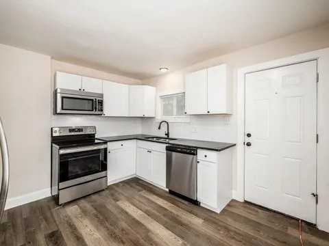 154 N Central Ave - Photo 7 of 19