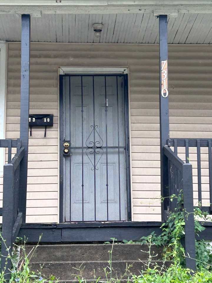 7310 Jenwood Ave - Photo 2 of 42