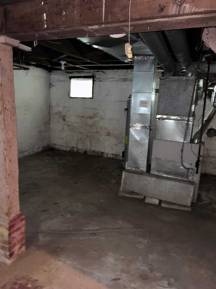 7310 Jenwood Ave - Photo 4 of 42