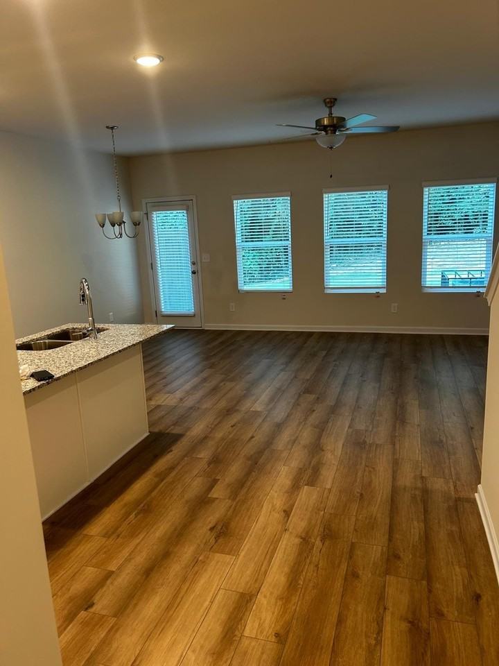 4248 Notting Hill Dr Sw - Photo 2 of 20