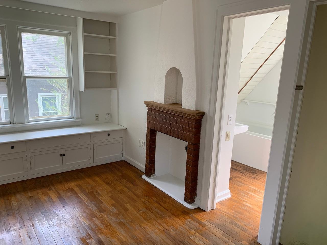 1022 N 25th St - Photo 4 of 7