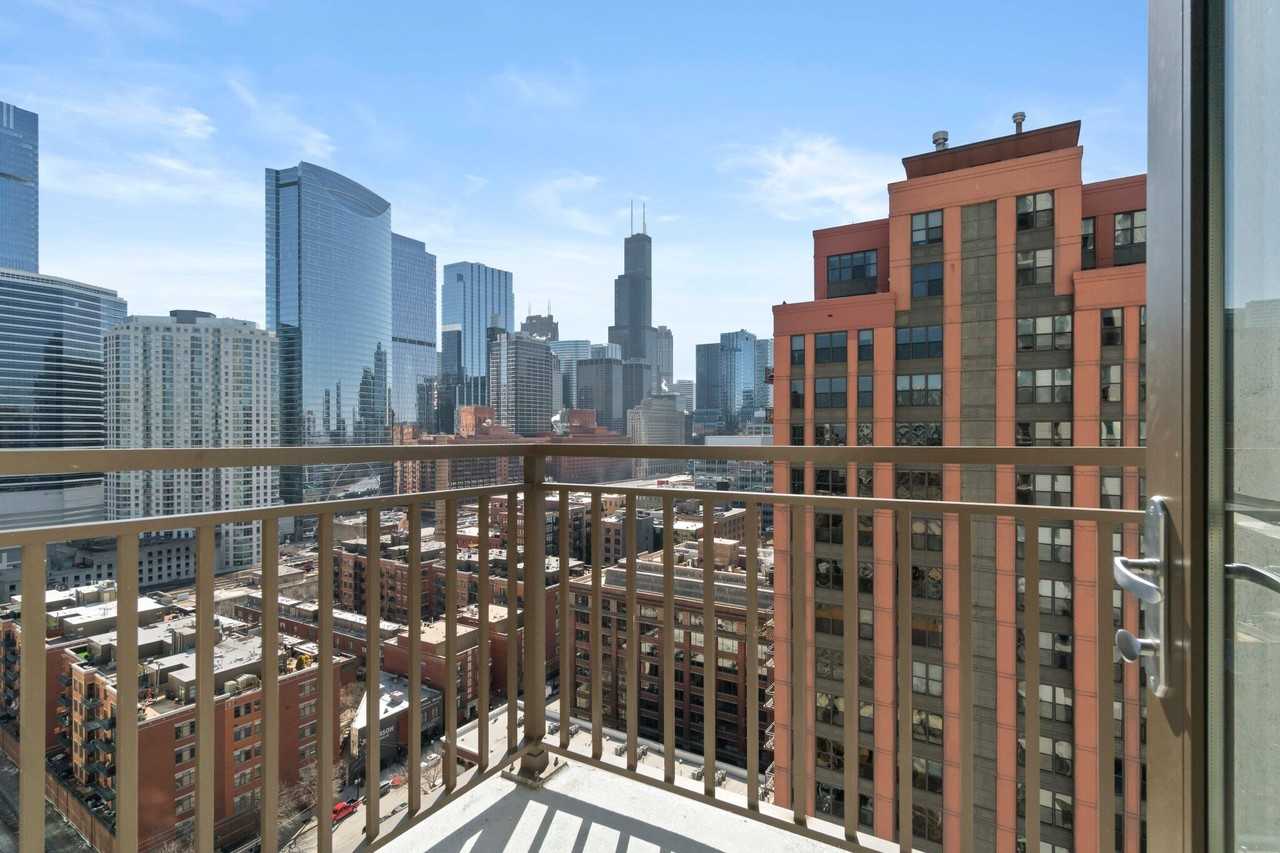 357 N Desplaines St #1206 - Photo 5 of 13