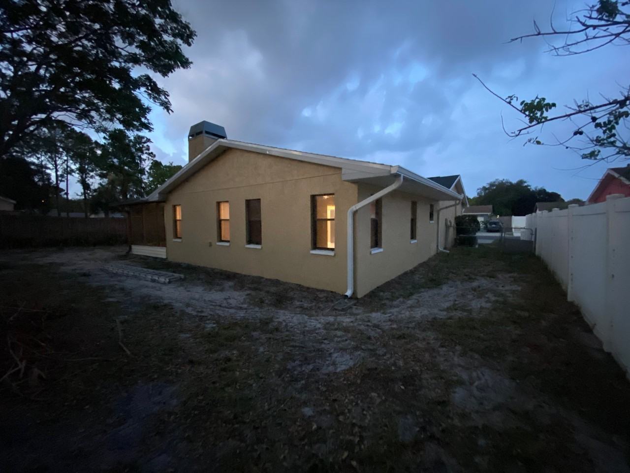 10401 County Lake Dr - Photo 2 of 17