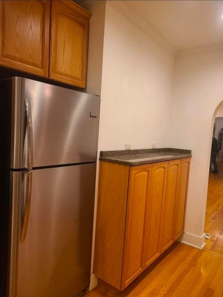 6041 N Talman Ave #3 - Photo 6 of 12
