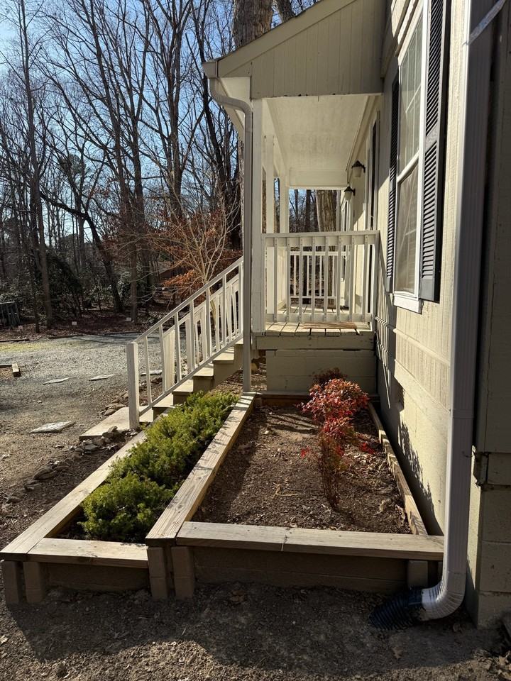 925 Shadylawn Rd #B - Photo 5 of 20