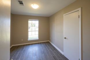 912 Patricia St - Photo 1 of 1