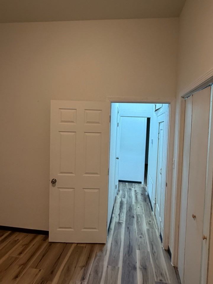 404 E Ross Ave - Photo 6 of 10