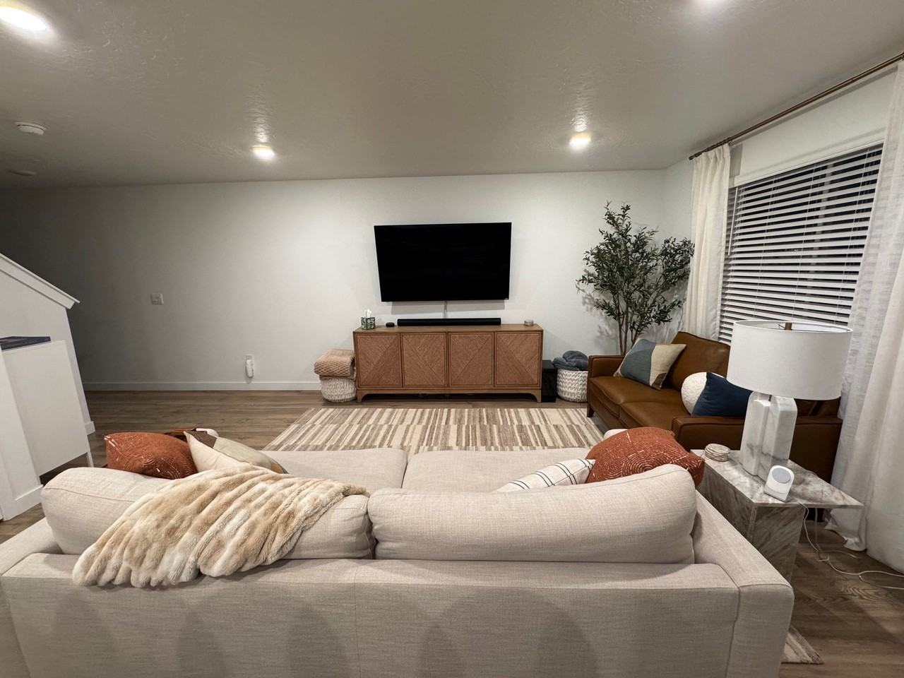 3910 Wn - Photo 2 of 10