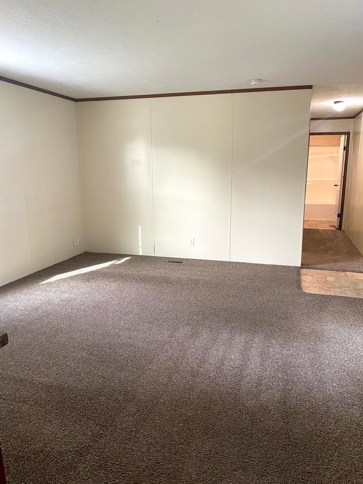 2047 Mcdivitt Ct #194 - Photo 5 of 12