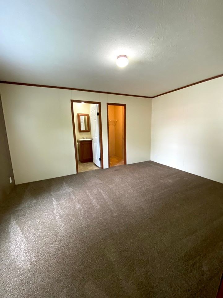 2047 Mcdivitt Ct #194 - Photo 6 of 12