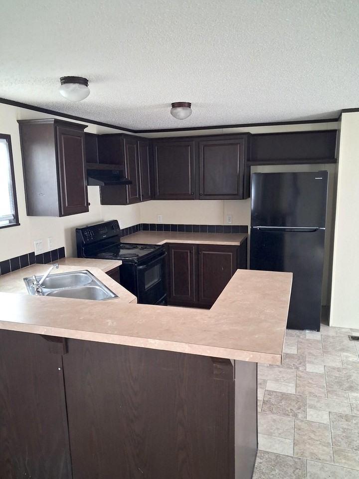 2044 White Ave #185 - Photo 3 of 3